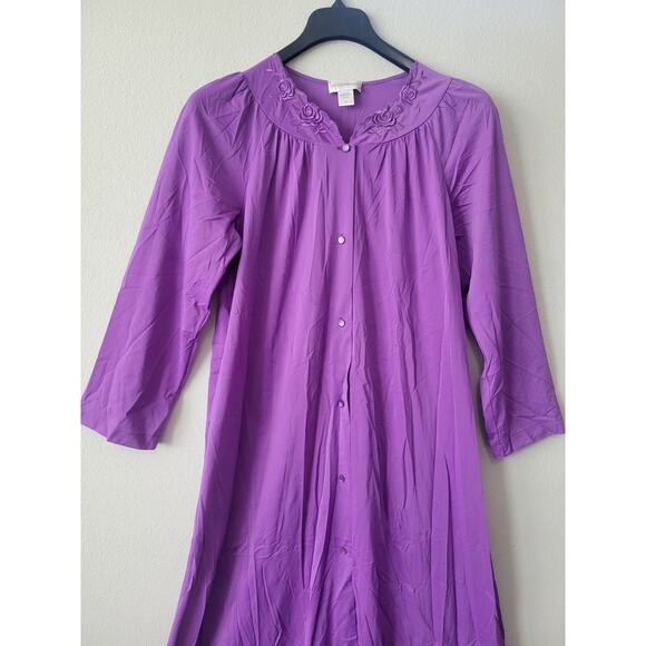 SHADOWLINE Robe Sz M Women's Nylon Purple Floor Length Long Sleeve Button Front - Picture 4 of 8